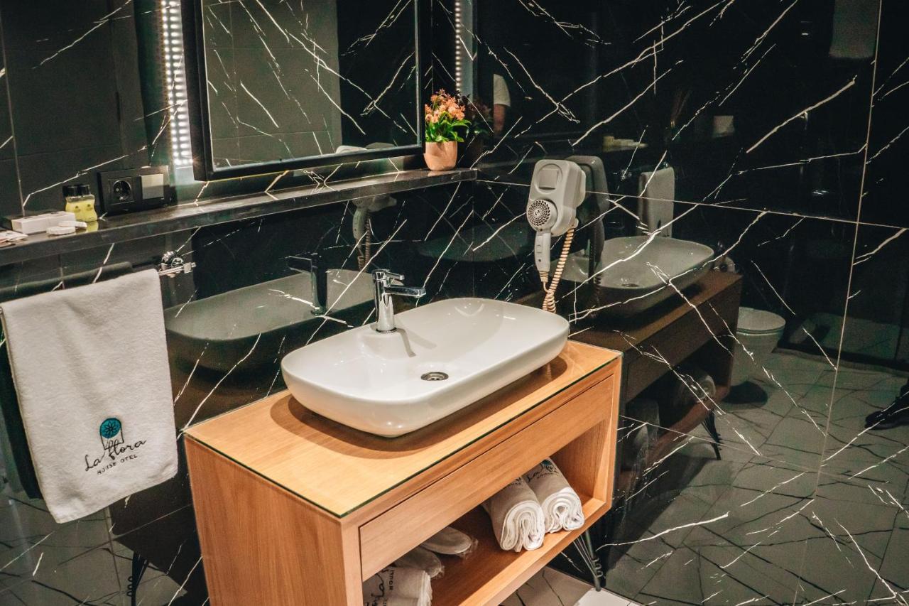 La Flora House Hotel Kocaeli Buitenkant foto